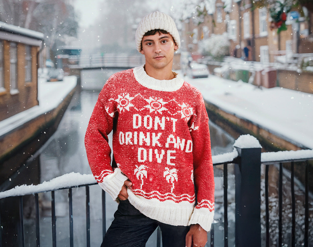 MALIBU DON'T DRINK AND DIVE FESTIVE JUMPER